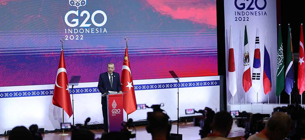 Cumhurbaşkanı Erdoğan, G20 Liderler Zirvesi kapsamında bulunduğu Endonezya'da basın toplantısı düzenledi
